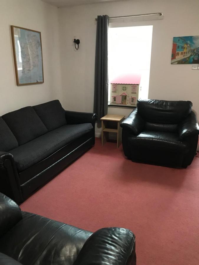Finn Mccools Giants Causeway Hostel بوشميلس المظهر الخارجي الصورة