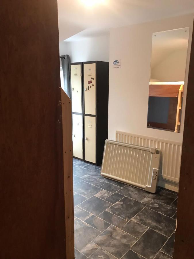 Finn Mccools Giants Causeway Hostel بوشميلس المظهر الخارجي الصورة